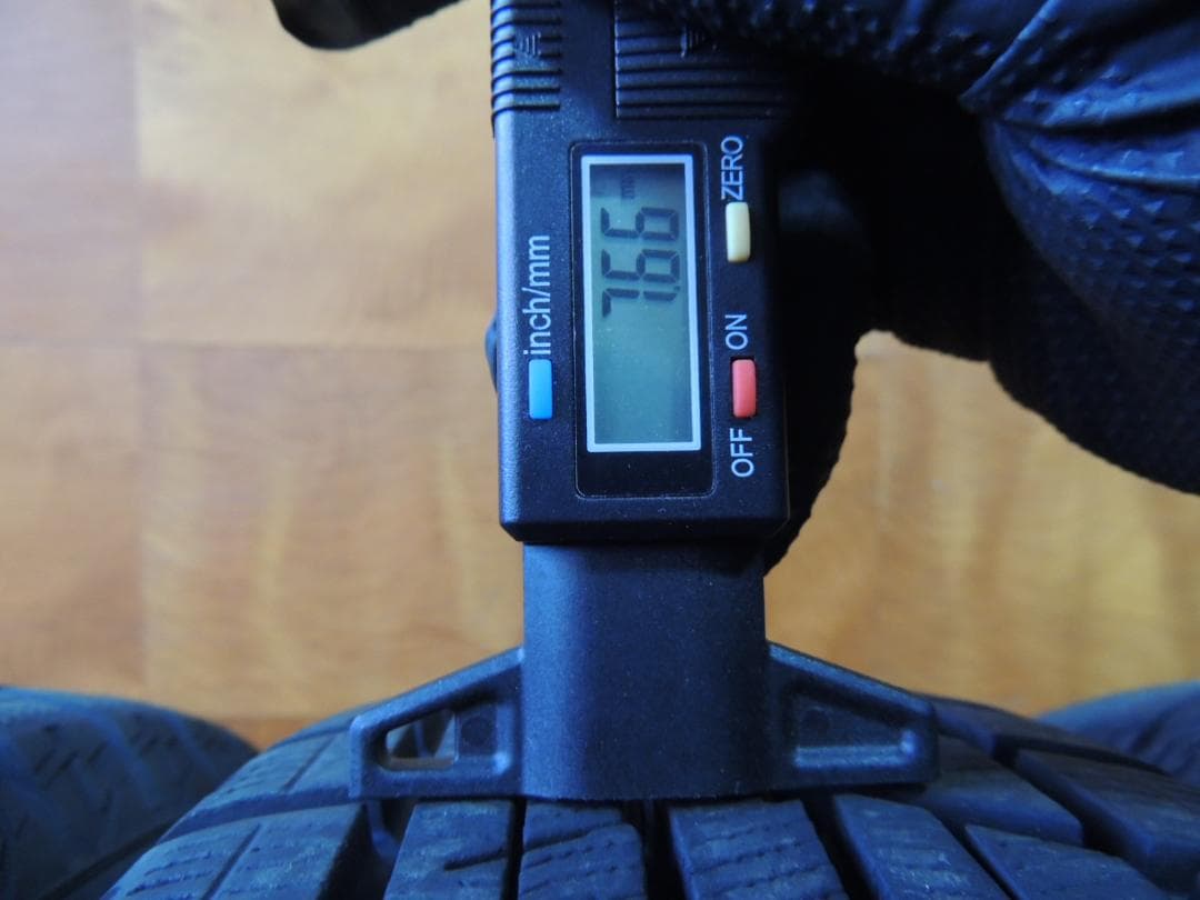 A32　155/65R14　ヨコハマ　スタッドレス4本　サビ有り　ハブ径54mm