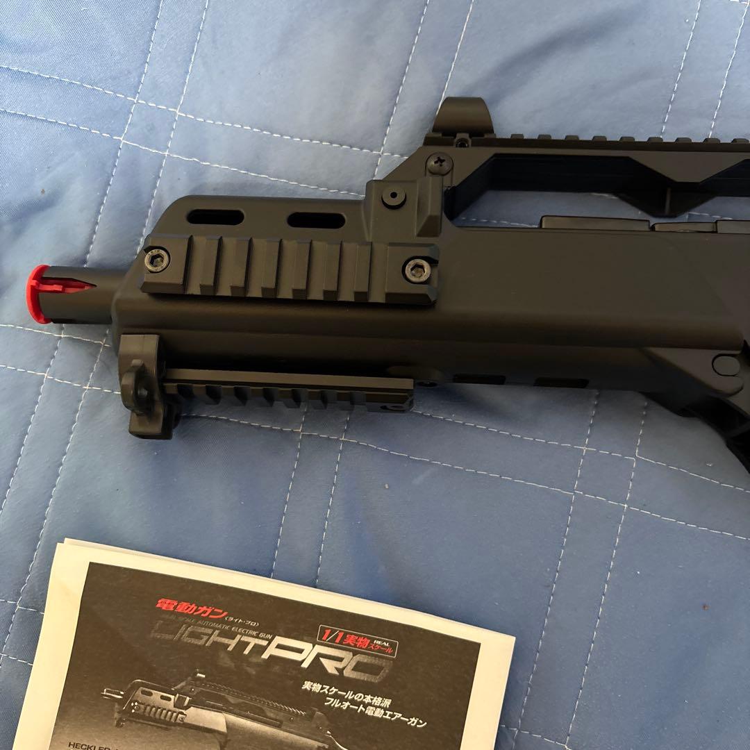 新品未使用です！！サブマシンのエアガンです！！