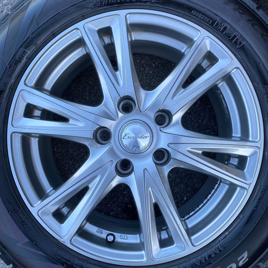 中古溝ありピレリスタッドレスセット90系ノア、ヴォクシー205/60R16