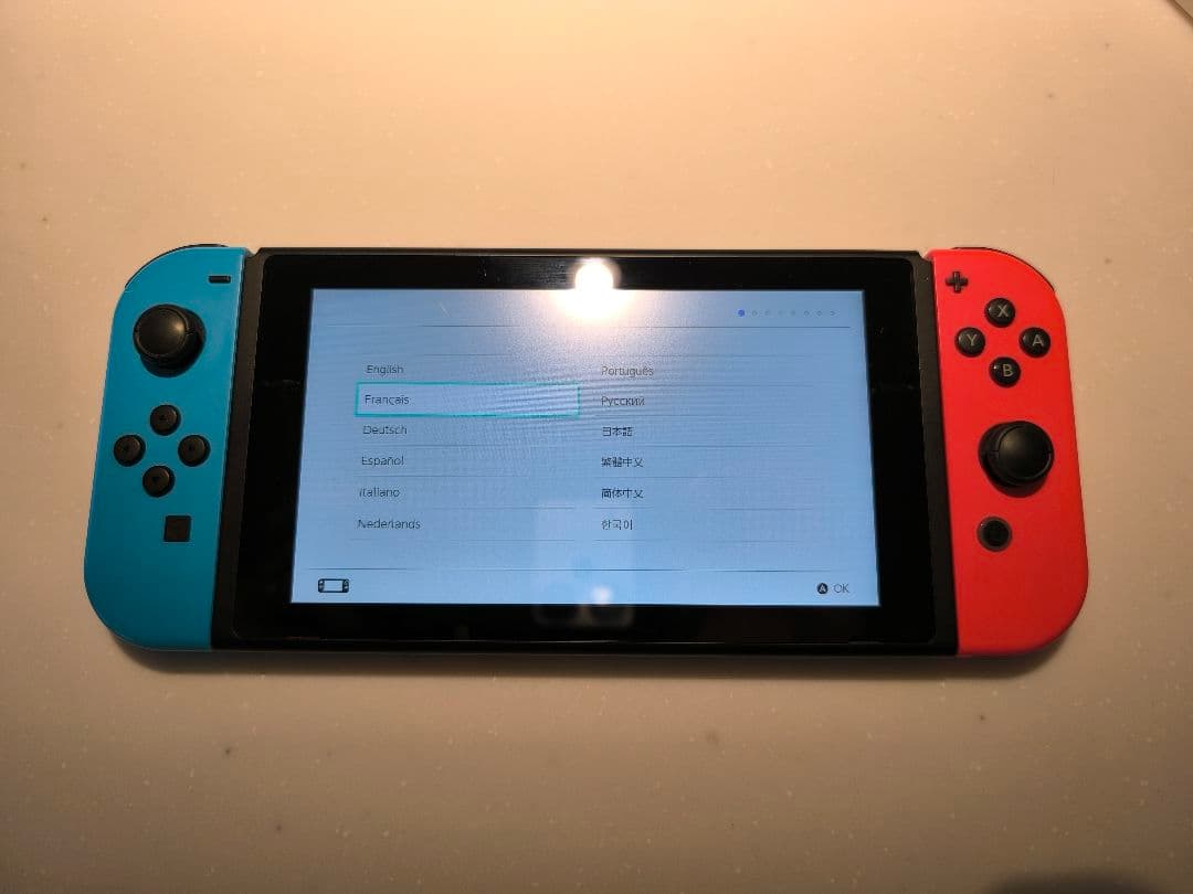 Nintendo Switch 本体 2021年製　任天堂　ジョイコン