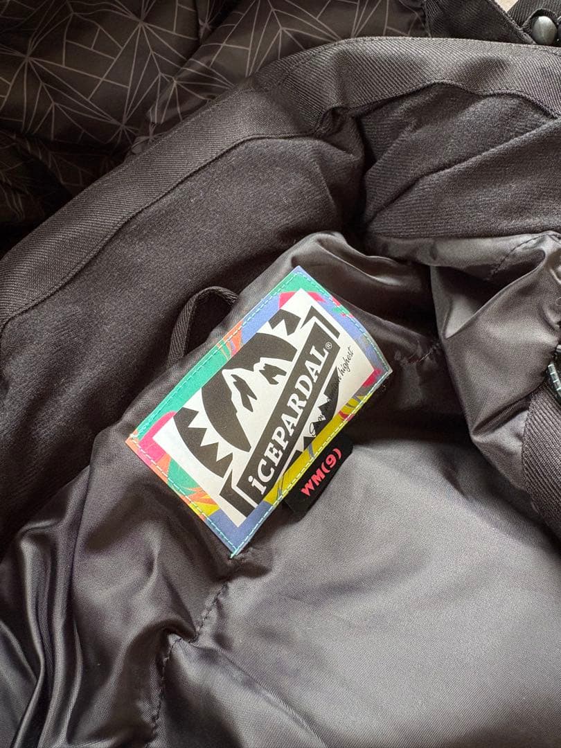 【新品/未使用】スノーボードウェア上下set（写真のもの）