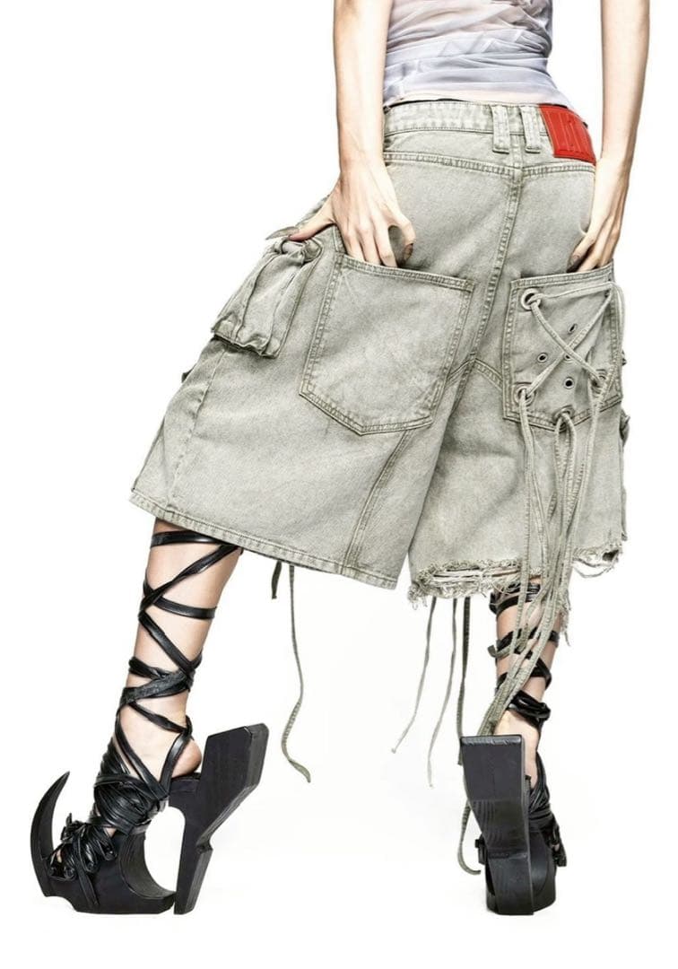 【LATUI ATELIER】ラトゥイ アトリエ ポケットデニムハーフパンツ