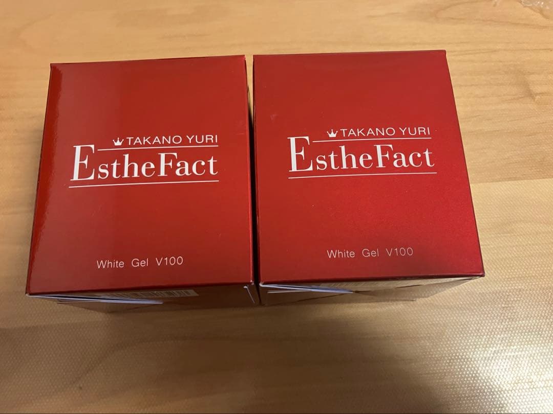 エステファクト　ホワイトジェルＶ100　50g 2個セット