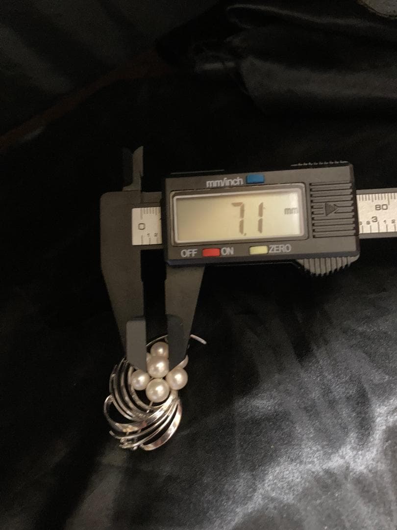 MIKIMOTO ミキモト ブローチ パール 真珠 8珠 シルバー 皇室御用達