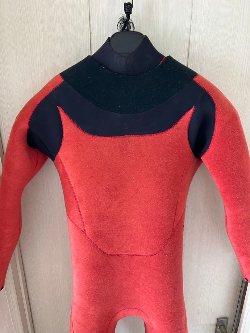 そろそろ冬支度　RASH ラッシュウェットスーツ　セミドライ　L