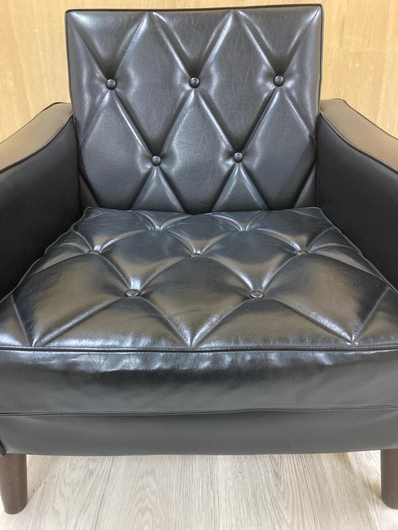 【カリモク】 ロビーチェア　 1人掛け　ソファ 　アームチェア 　黒