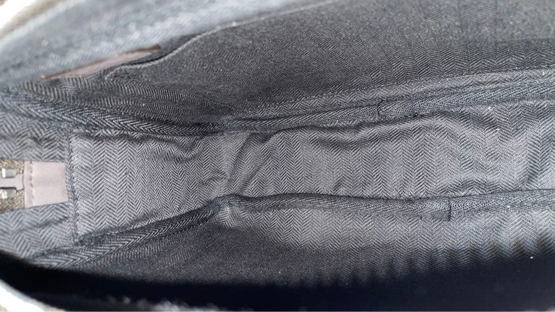 LOEWE ミリタリーメッセンジャーバッグ