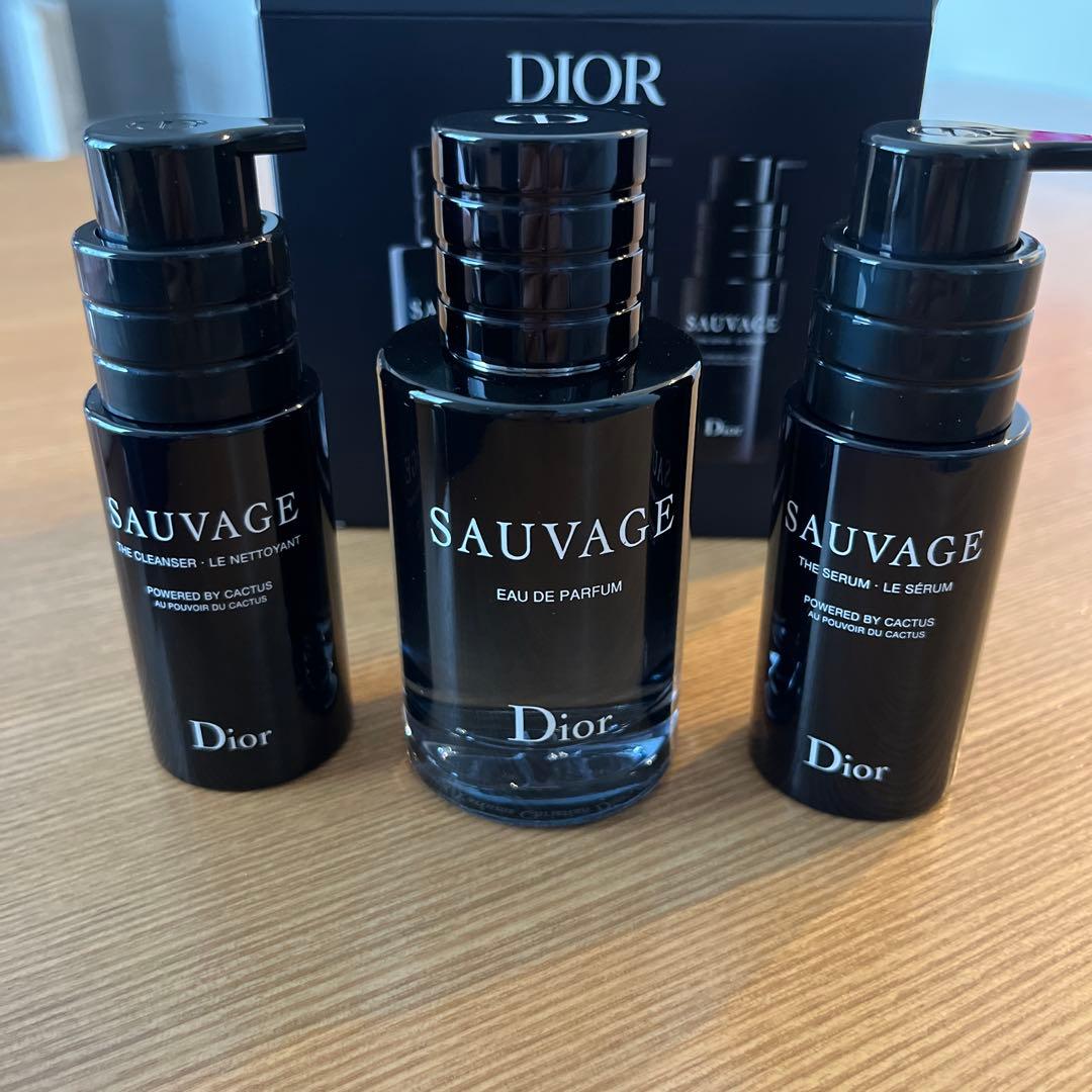 新品　Dior Sauvage Travel Collection
