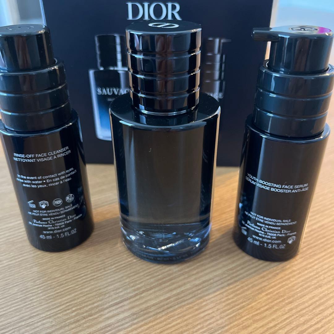新品　Dior Sauvage Travel Collection