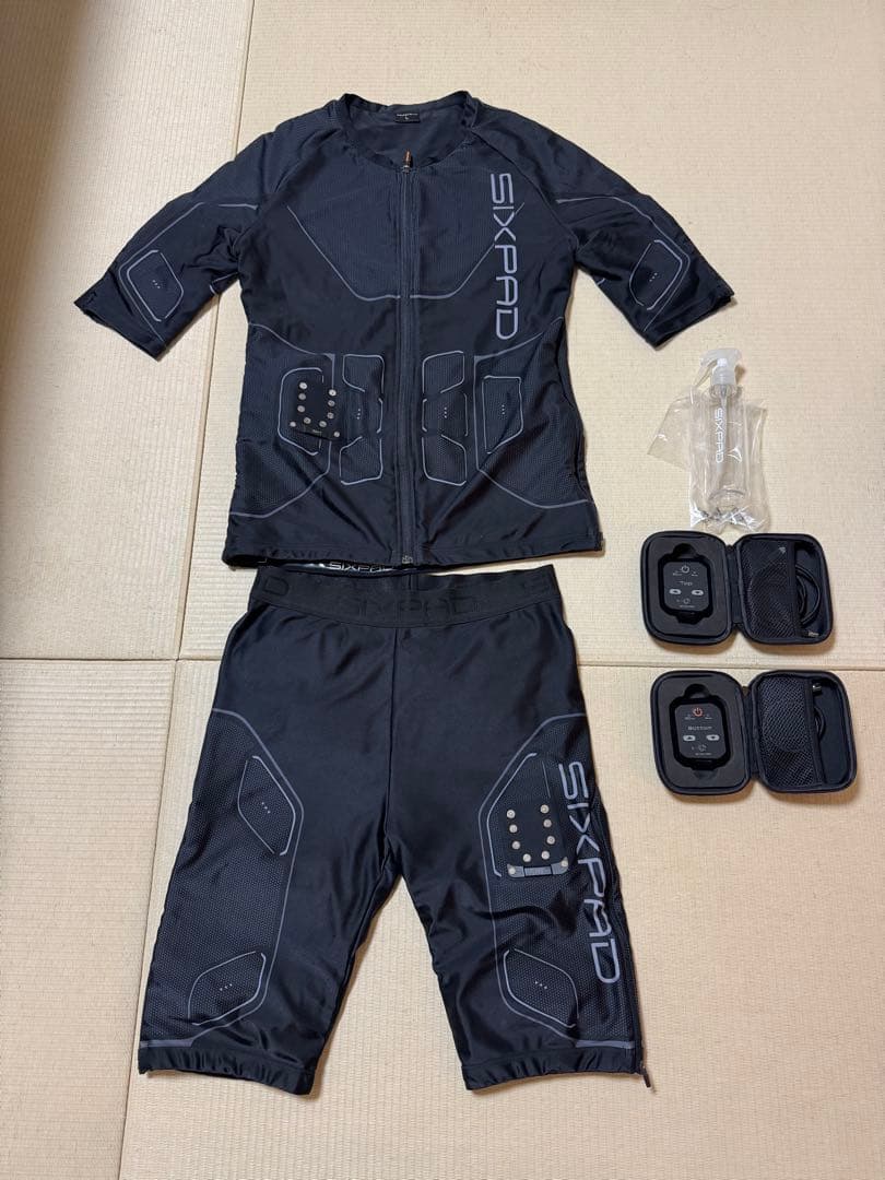 SIXPAD製、パワースーツ　上下セット　Ｌサイズ