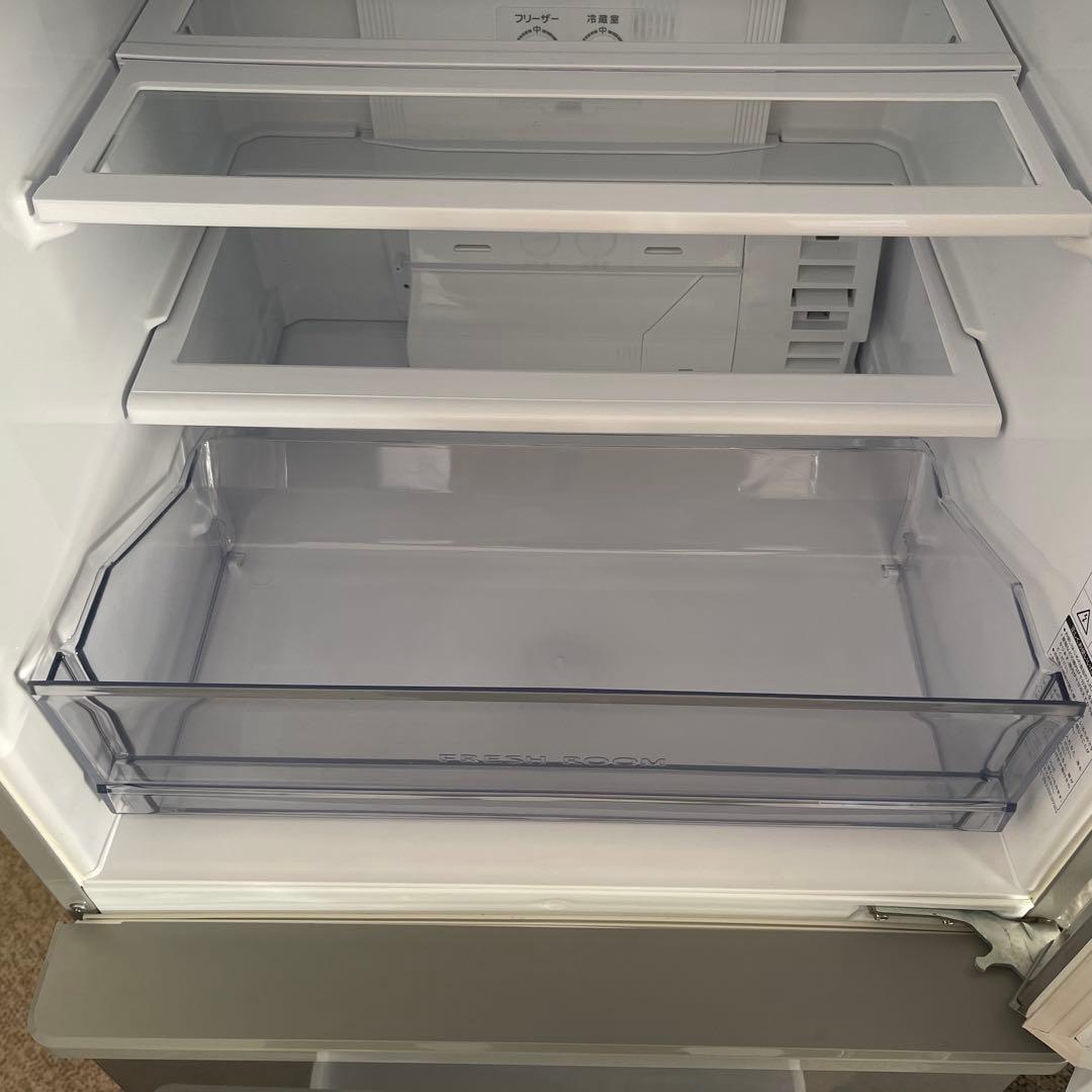東京23区配送無料✨冷蔵庫　アクア　4ドア　ファミリーサイズ　355L 美品