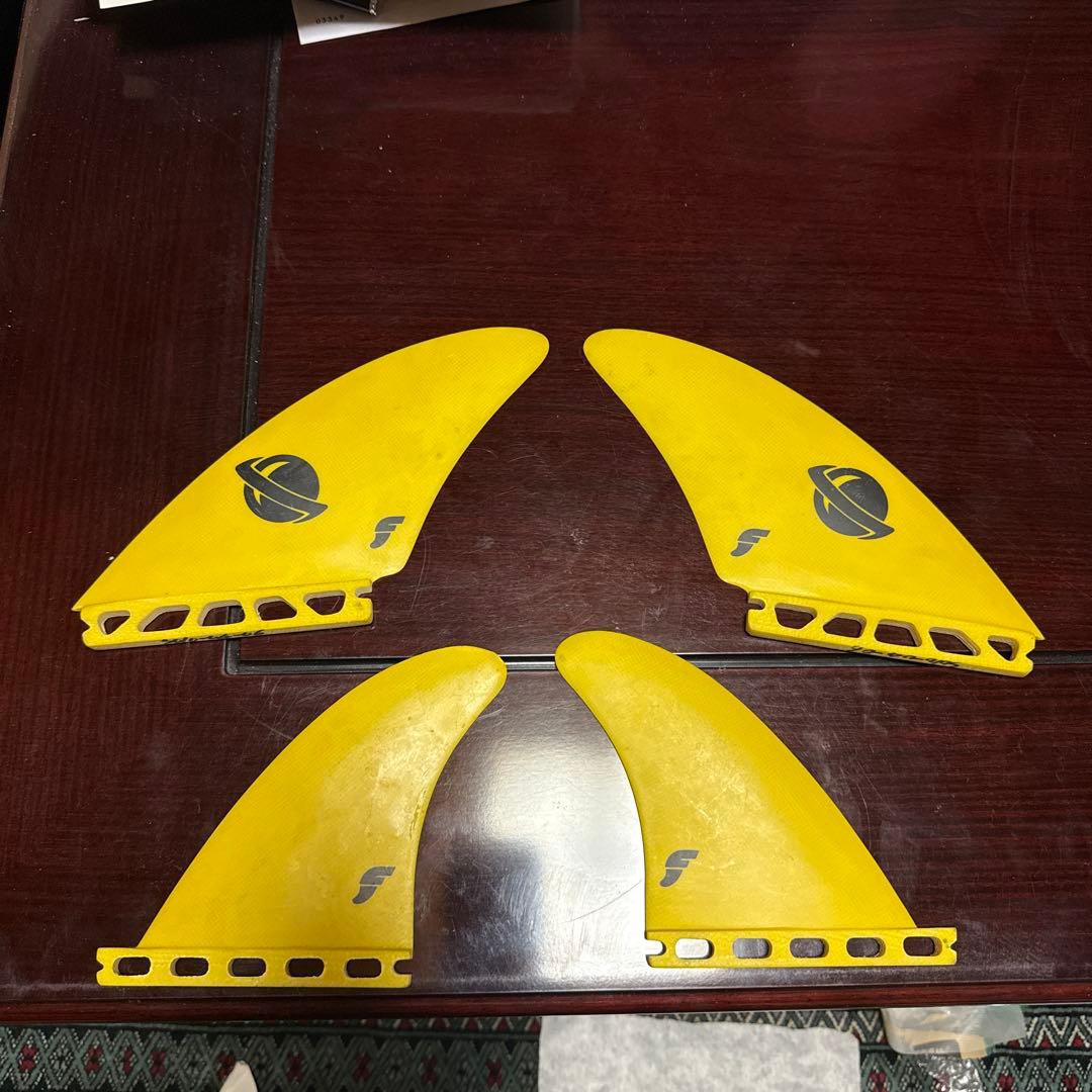非売品　MB SPLIT KEEL QUAD FINS futures
