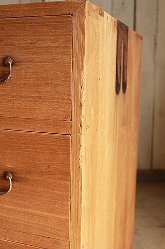 味のある木製のチェスト　引き出し3段　桐箪笥　昭和レトロ　タンス　古家具　古民家