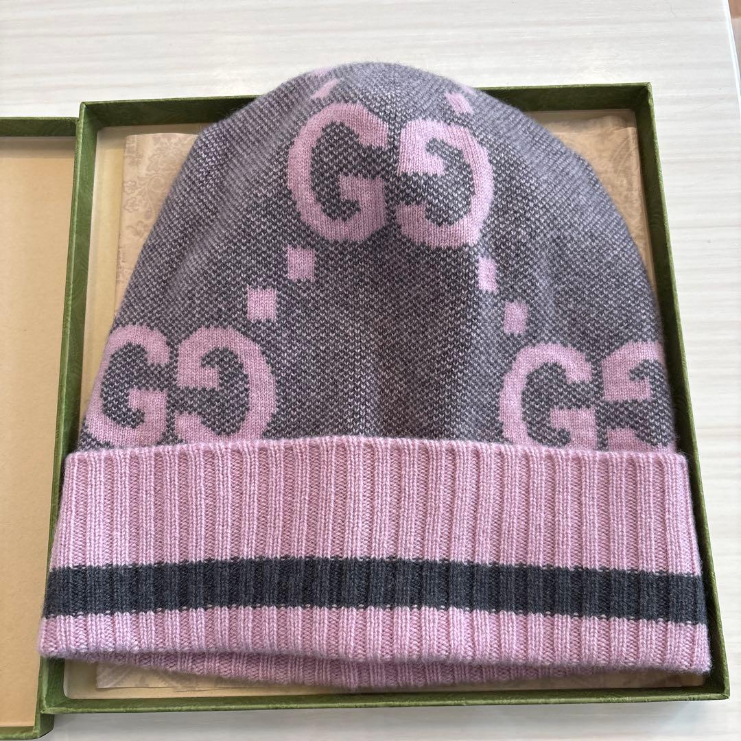 1/25まで亜也です　GUCCI GGロゴ カシミアニット帽 Mサイズ