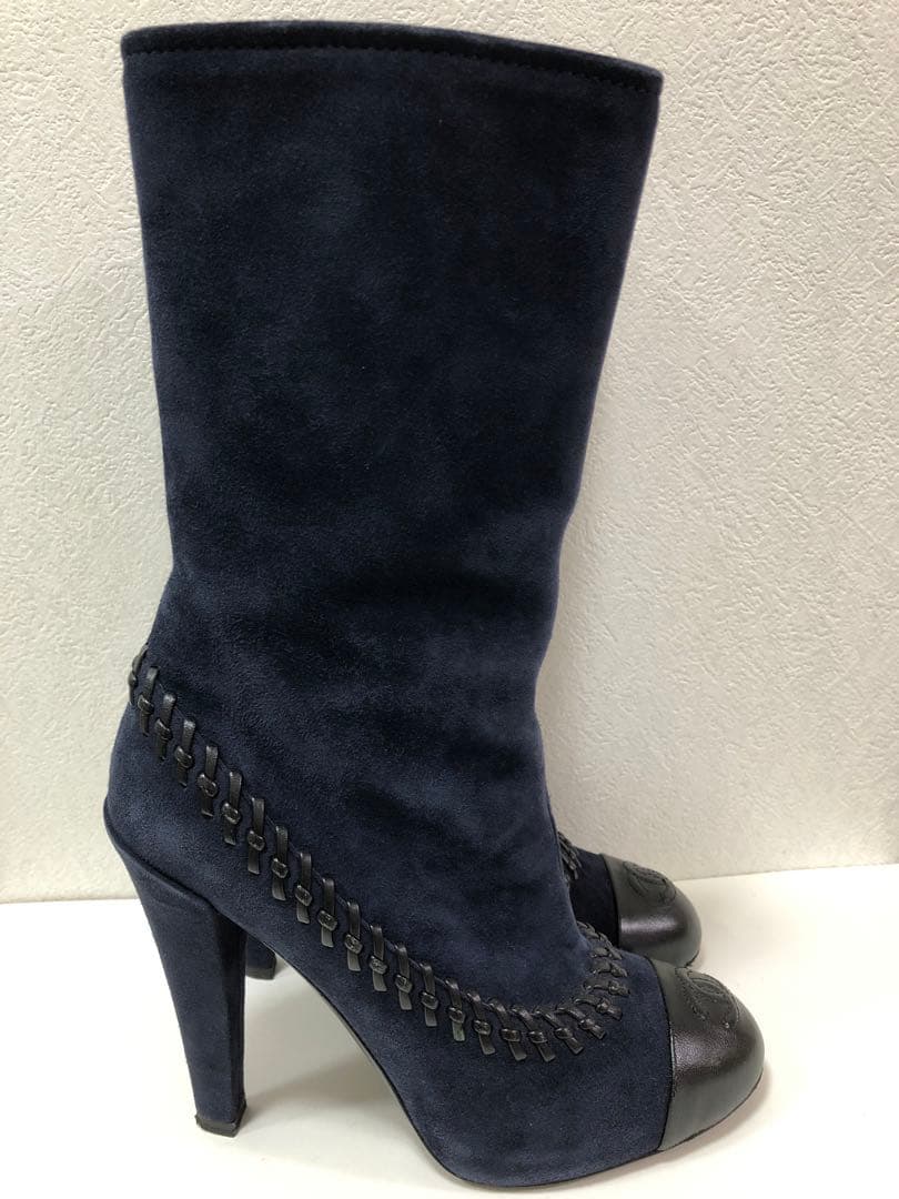 美品【CHANEL】ネイビー スエード ヒールブーツ　36サイズ