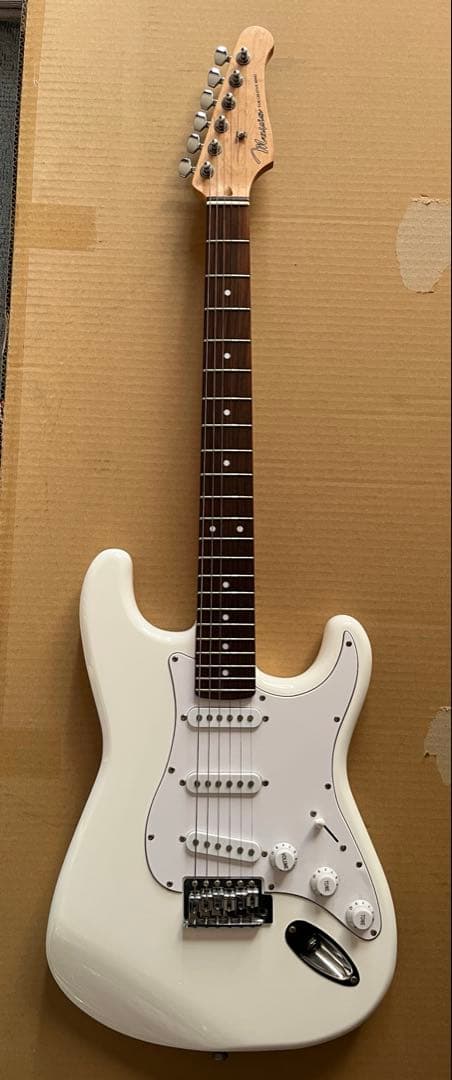 Mavis メイビス　エレキギター　ストラトキャスター　Stratocaster