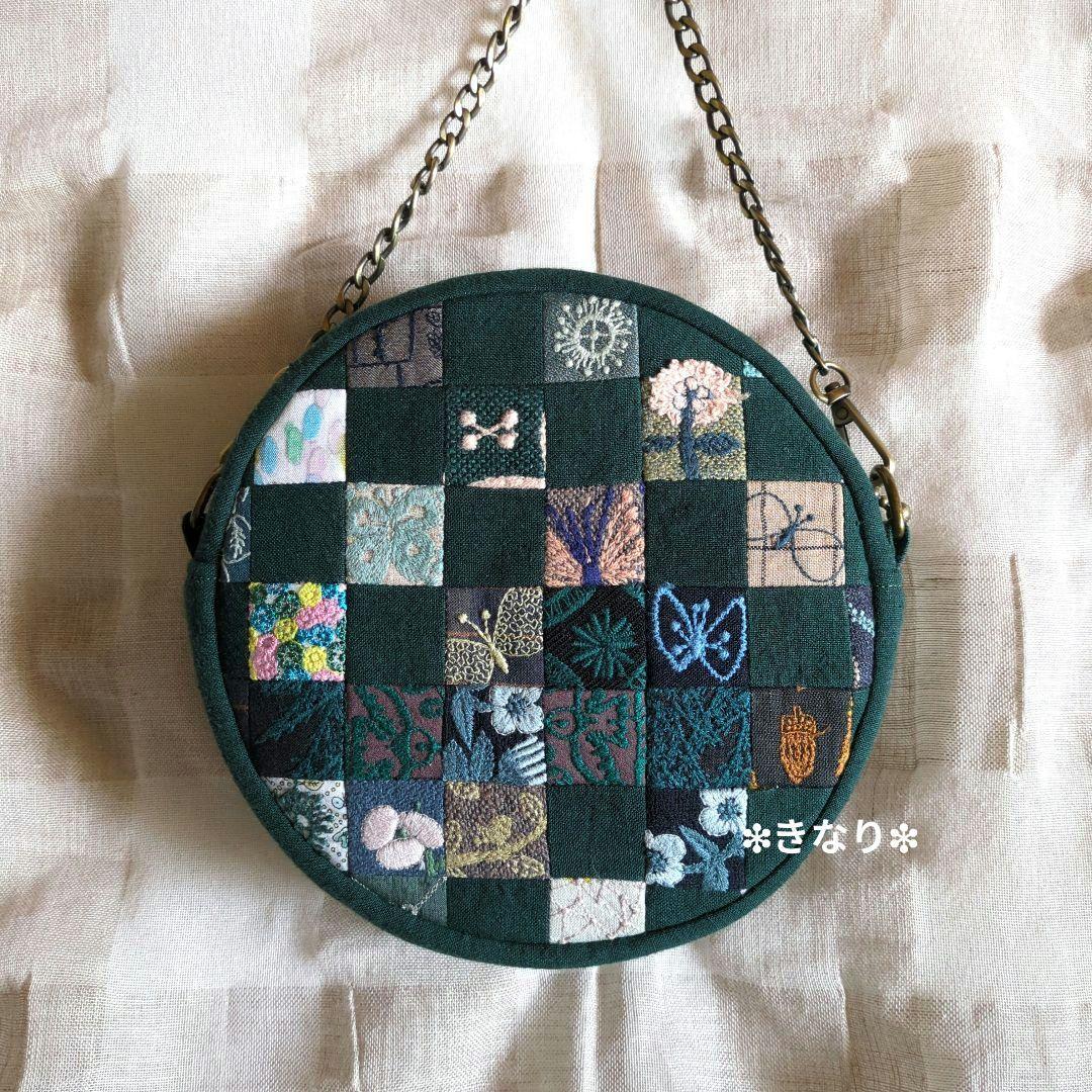 りんご　ハンドメイド まあるいポーチ ミナペルホネン生地使用♪