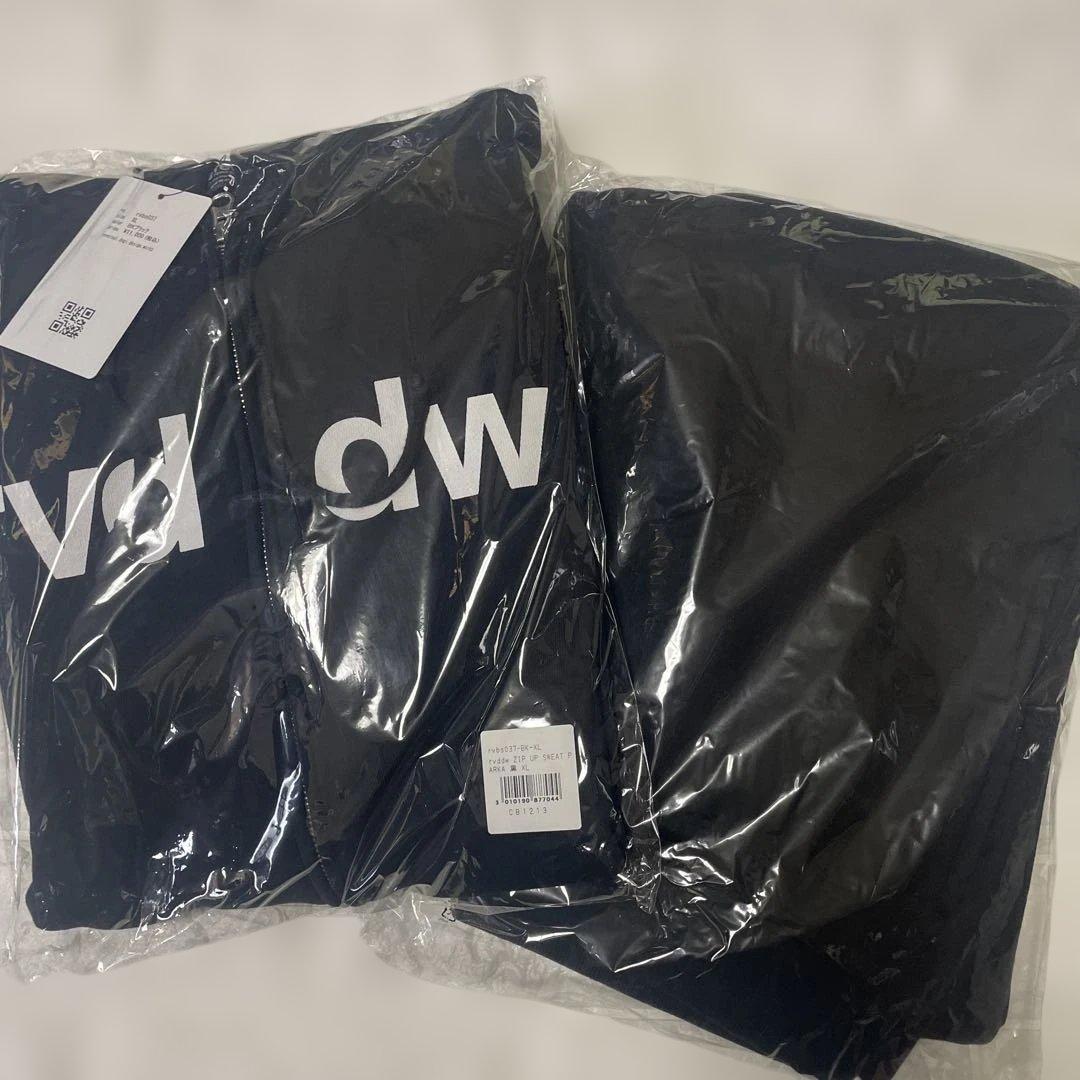 reversal ブラック ロゴ入り セットアップ 新品