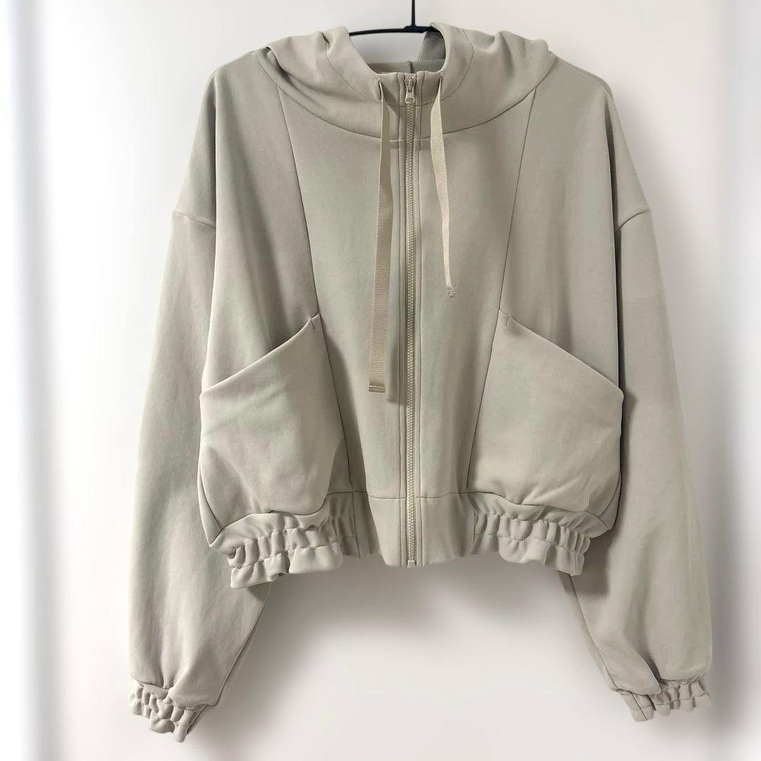 ALBOVE ショート丈 長袖 ジップアップ パーカー ベージュ　レディース　M