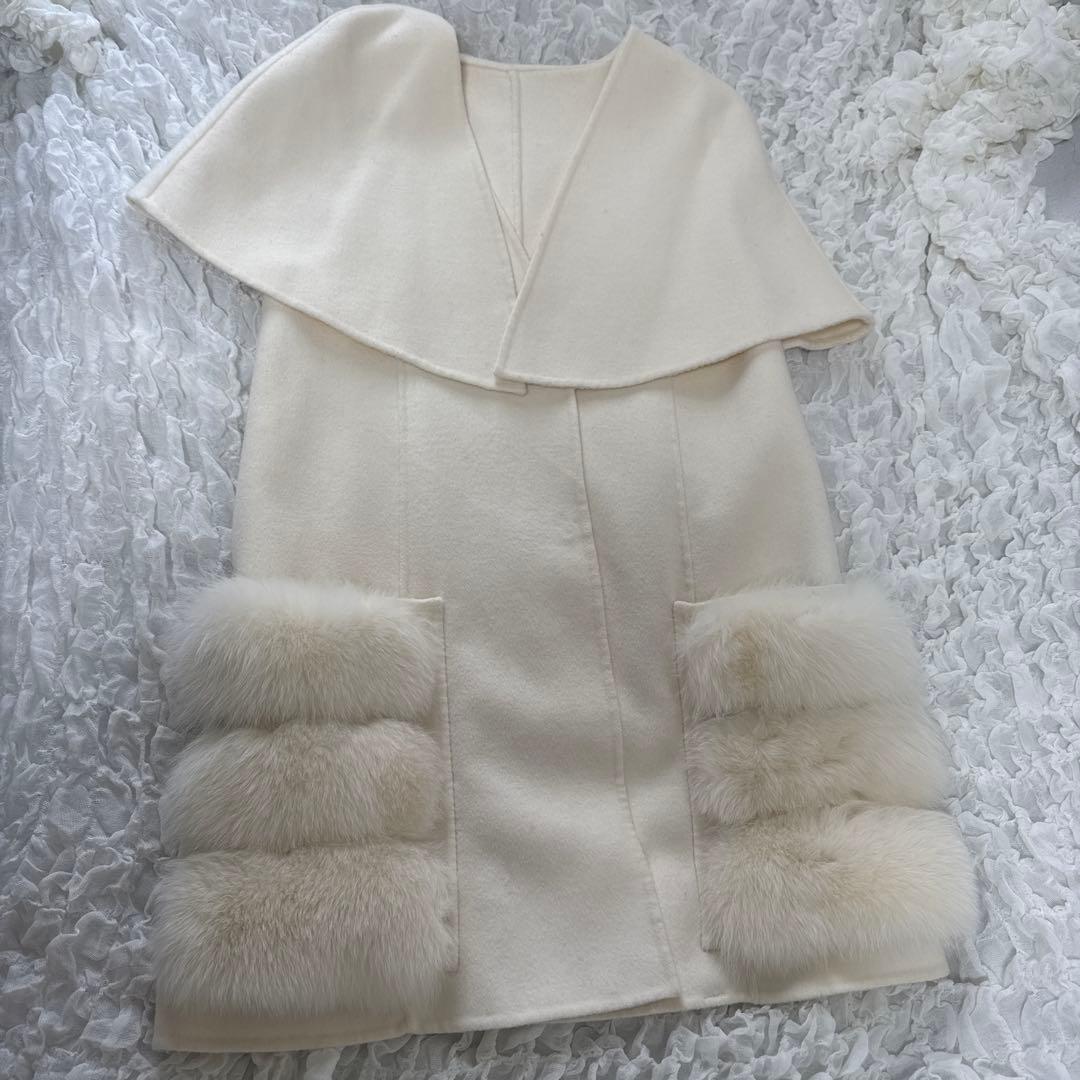 ホワイトFOXファーケープコート