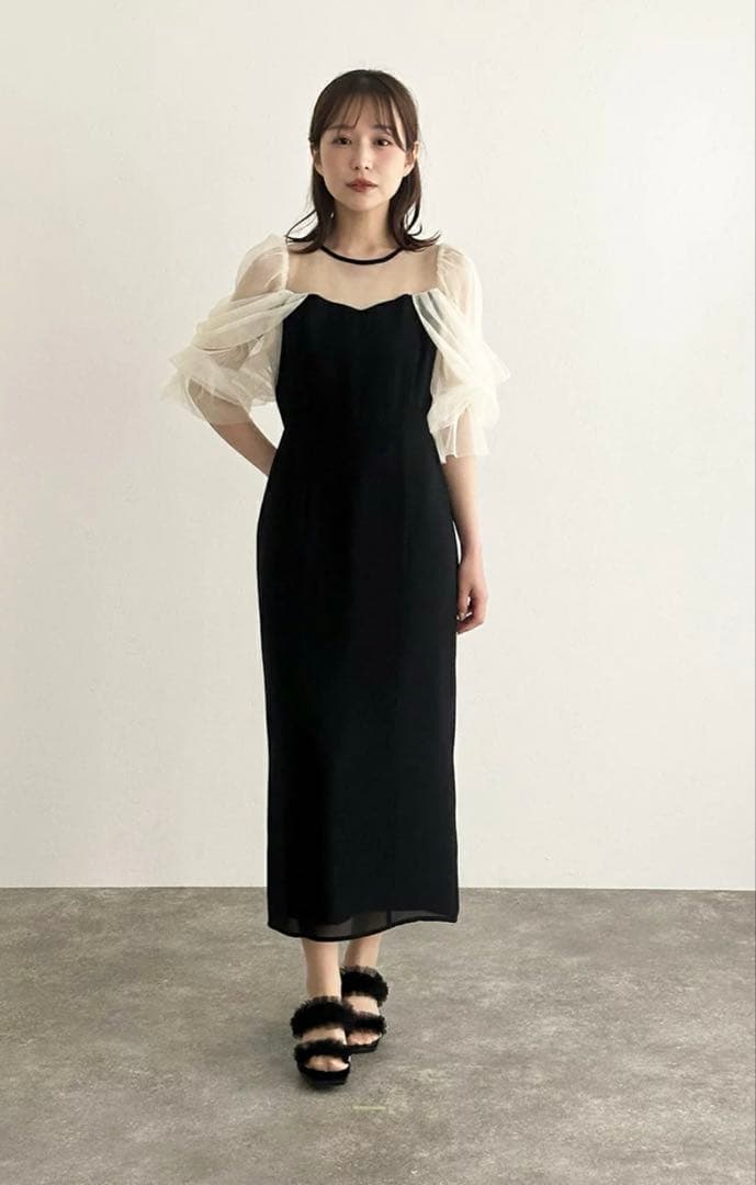 新品タグ付き　チュールオフショルダー　パーティー　ドレス フリル袖