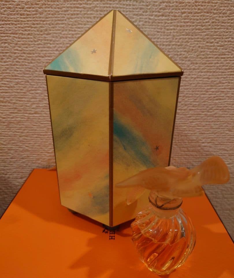 ニナリッチ　香水　L’Air du Temps