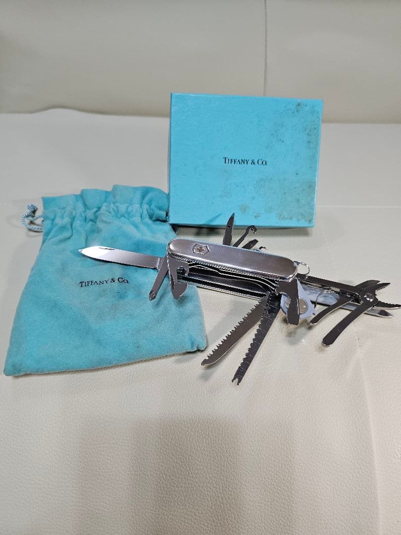 【ダイキ未使用】ティファニー ビクトリノックス 19徳 マルチツール