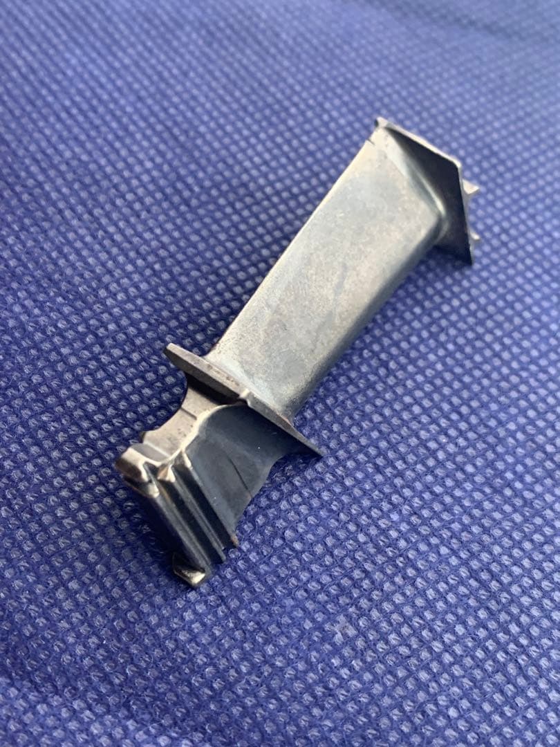 YS-11 高圧タービンブレード　1st stage ジェットエンジン飛行機部品