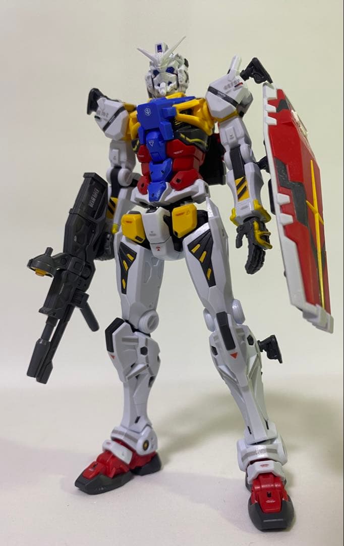 白いガンダム【組立済】ガンプラ！HG！ジオラマベース！階段ベース！セット！