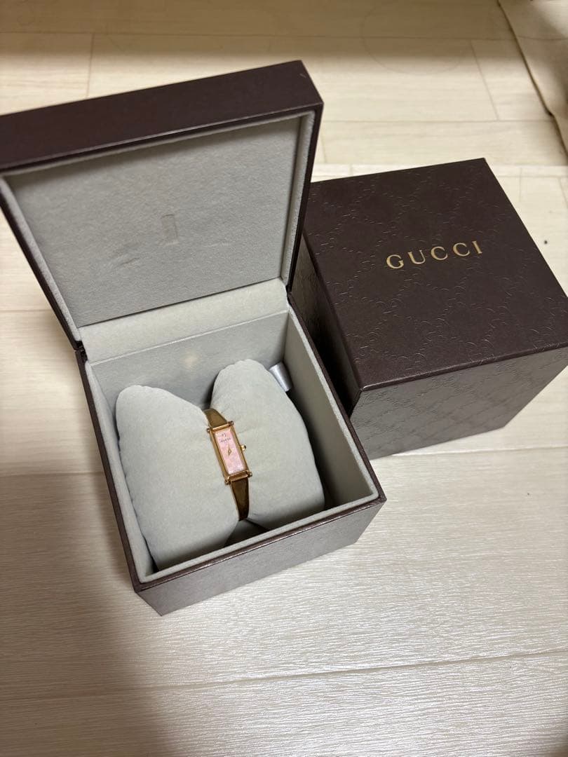 GUCCI ゴールド ピンク文字盤 時計