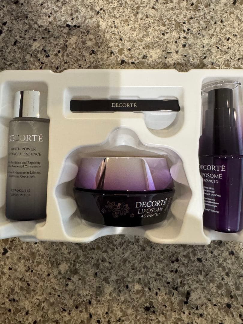 〈新品未使用〉コスメデコルテ　パープルリボンセット　2025