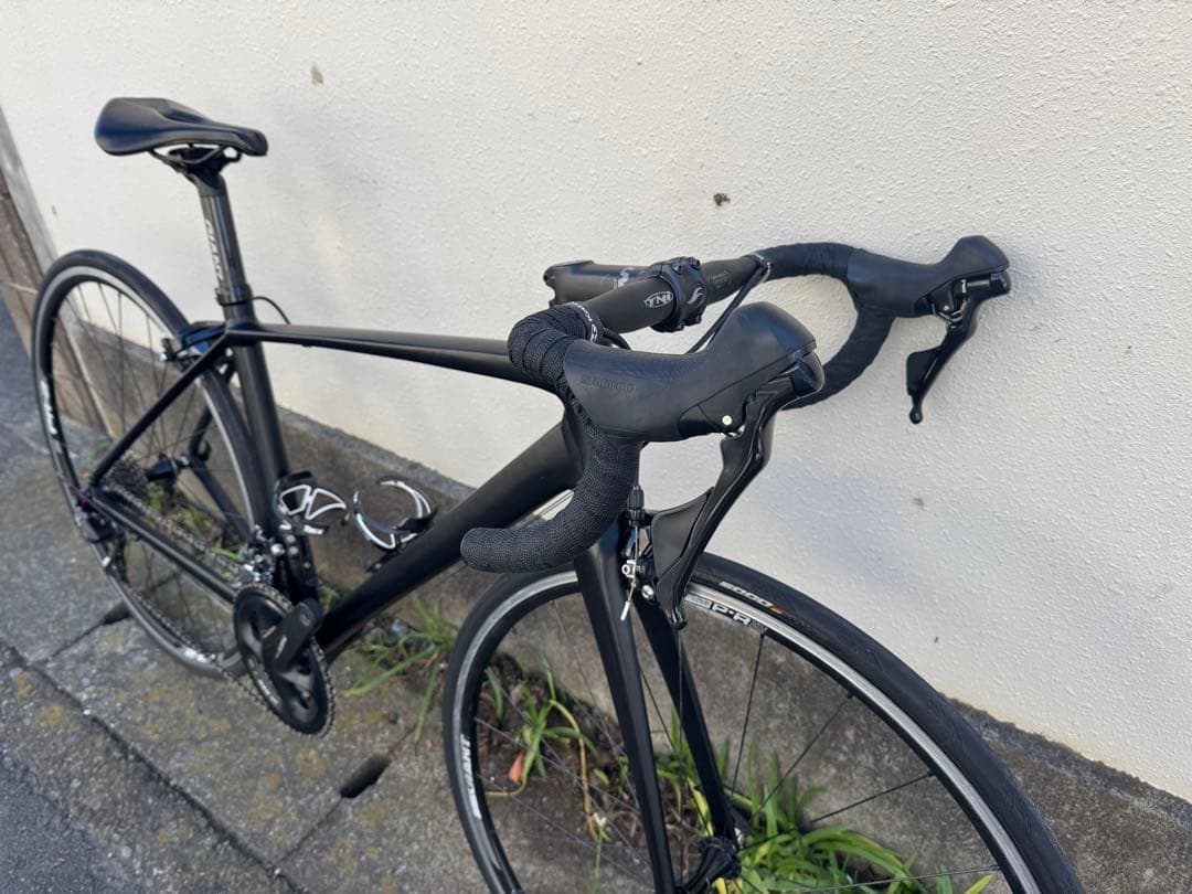 GIANT ロードバイク 11速 105 R7000