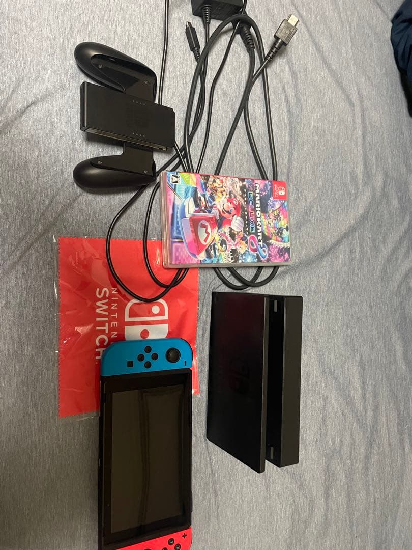 美品！箱無しSwitchマリオカートカセット付き！