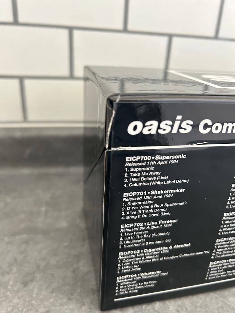 オアシス・コンプリート・シングル・コレクション '94-'05