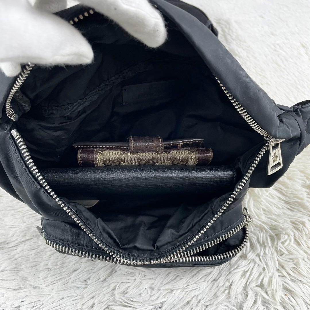 美品 モンクレール ナイロン ウエストバッグ ファスナー ロゴ型押し ブラック