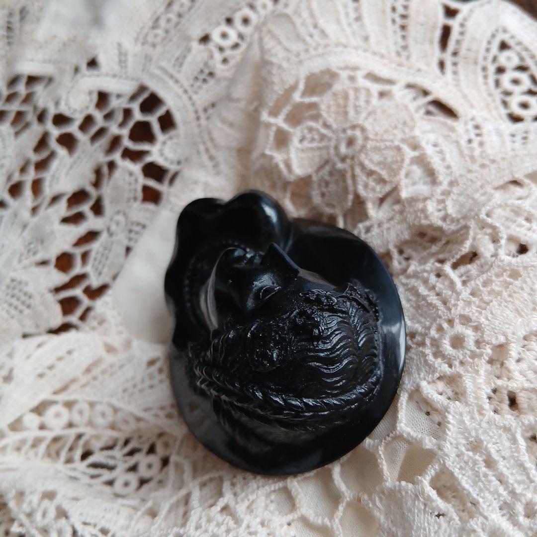 Vintage❗ブラック 彫刻 女性モチーフ ブローチ 女神 蚤の市