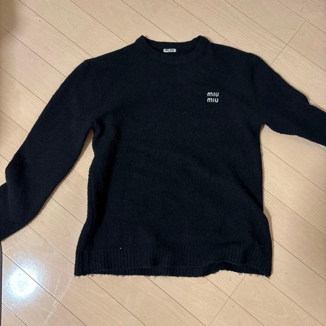 miu miu のニットセーター