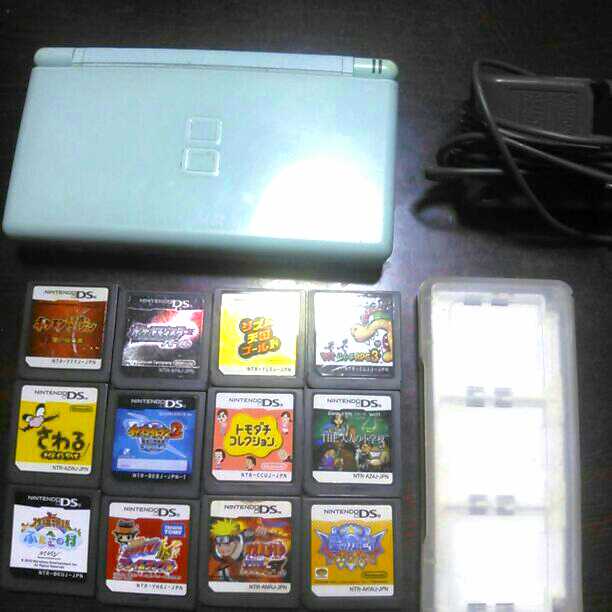 DSとソフト、充電器、ケース