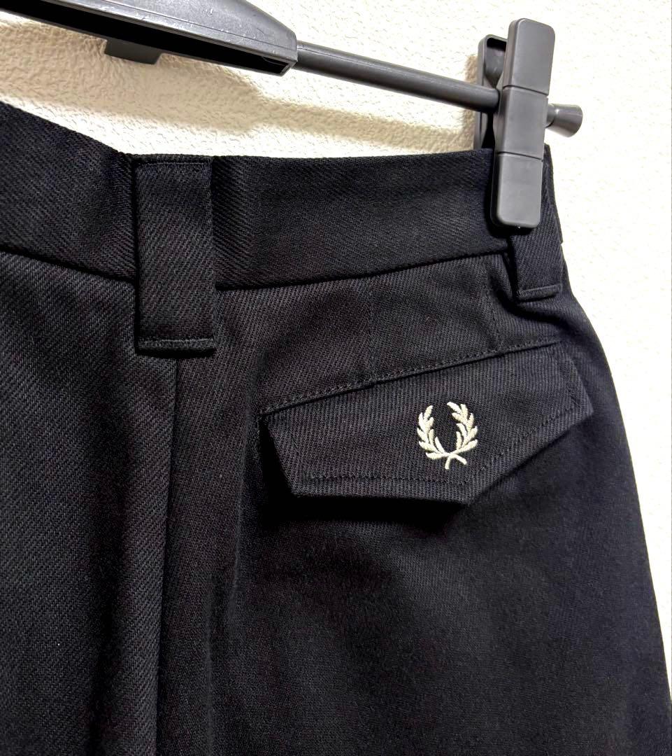 FRED PERRY フレッドペリー ハーフパンツ ブラック Mサイズ ロゴ