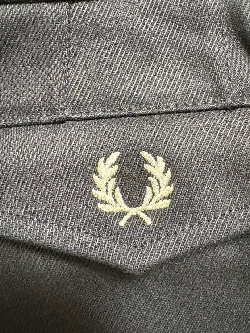FRED PERRY フレッドペリー ハーフパンツ ブラック Mサイズ ロゴ