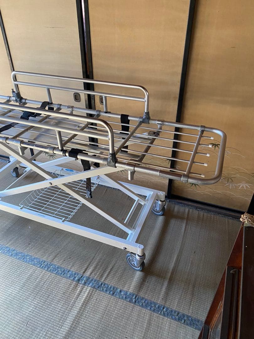 日進医療器　浴室用　ストレッチャー　入浴介助　昇降式　nissin