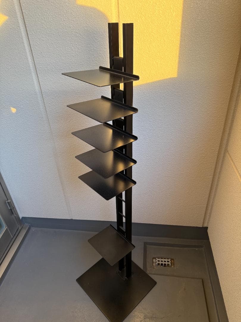 中古美品 ルネセイコウ タワーシェルフ シャトーブラック SHT-130