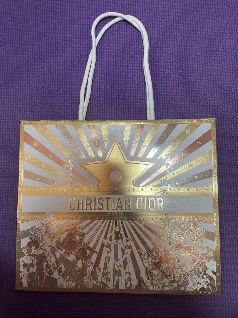 Dior ギフトセット リップグロスとアイシャドウ　2025限定品