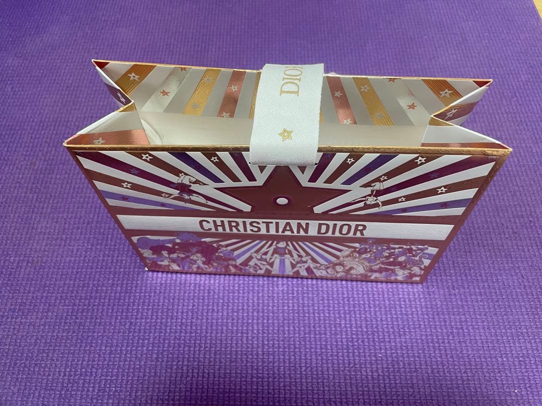 Dior ギフトセット リップグロスとアイシャドウ　2025限定品