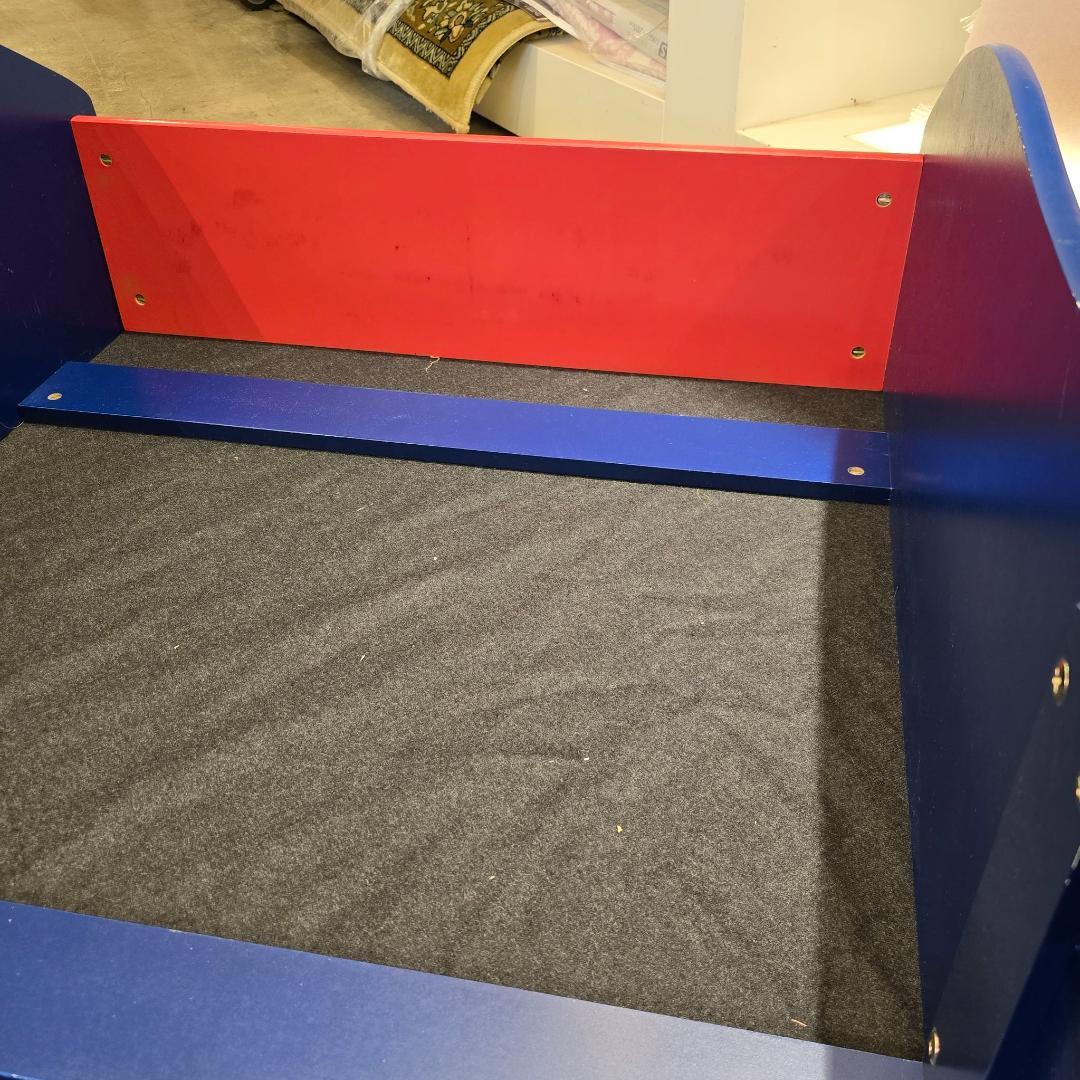 i+【引取大歓迎】 Delta ディズニー ピクサー カーズ ベットフレーム