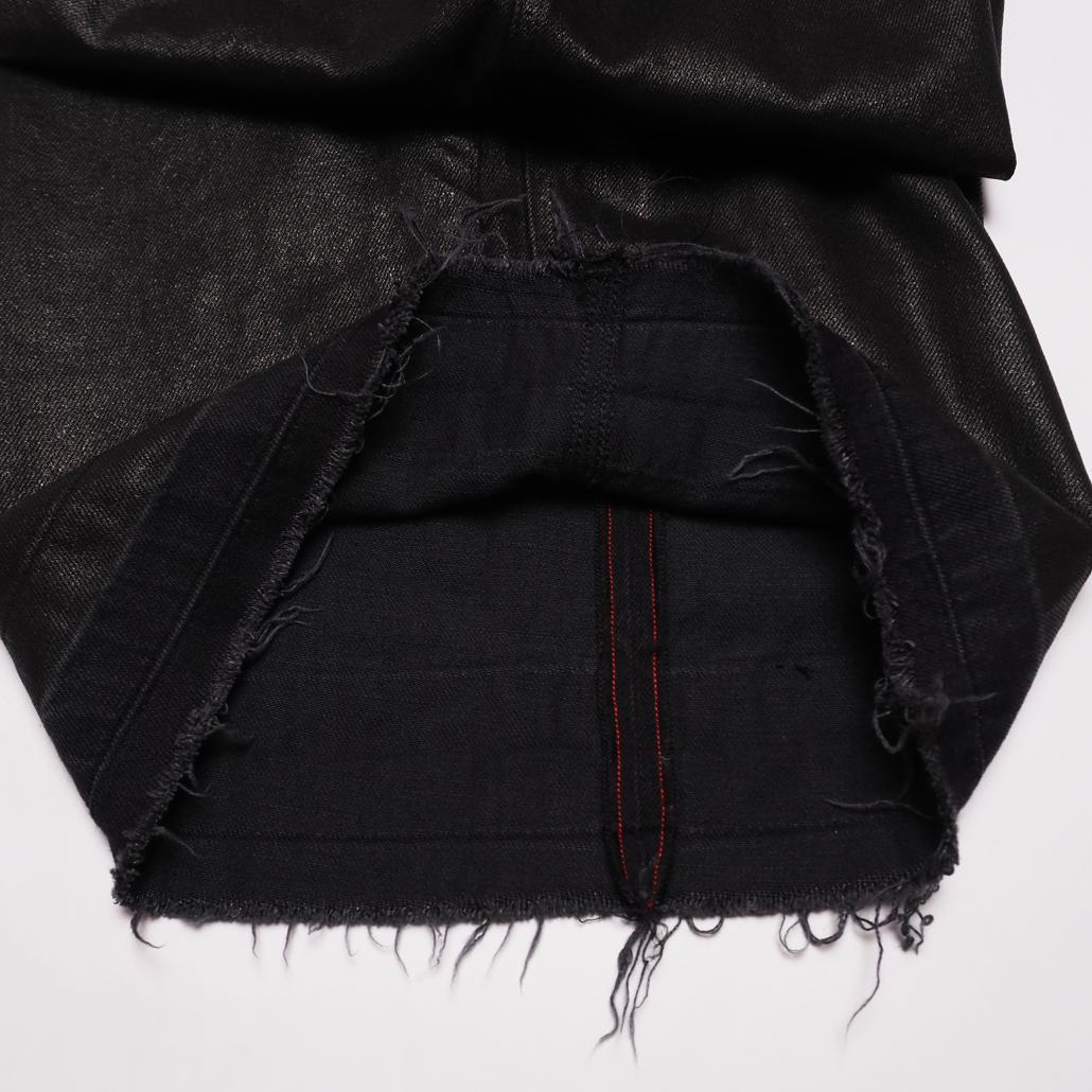 24年製 DIESEL de-sire Shorts Coated Denim