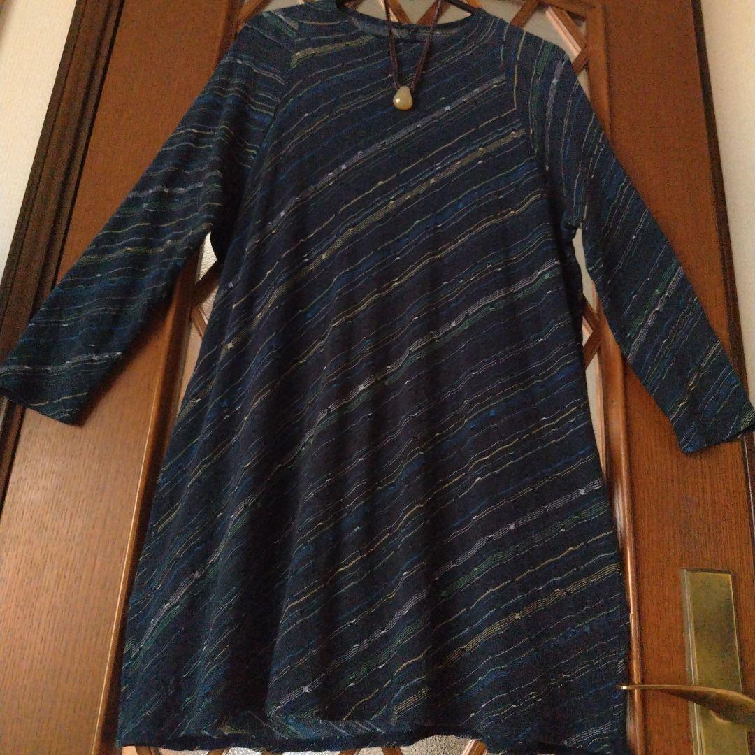 美品、ヨーガンレールチュニック　七分袖　さらりと気持ち良い生地感