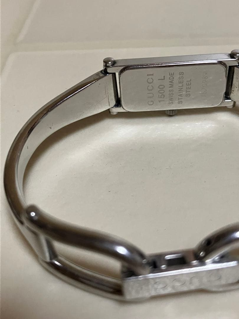 訳あり　電池切れ　グッチ　1500L 時計　シルバー　文字版グレー