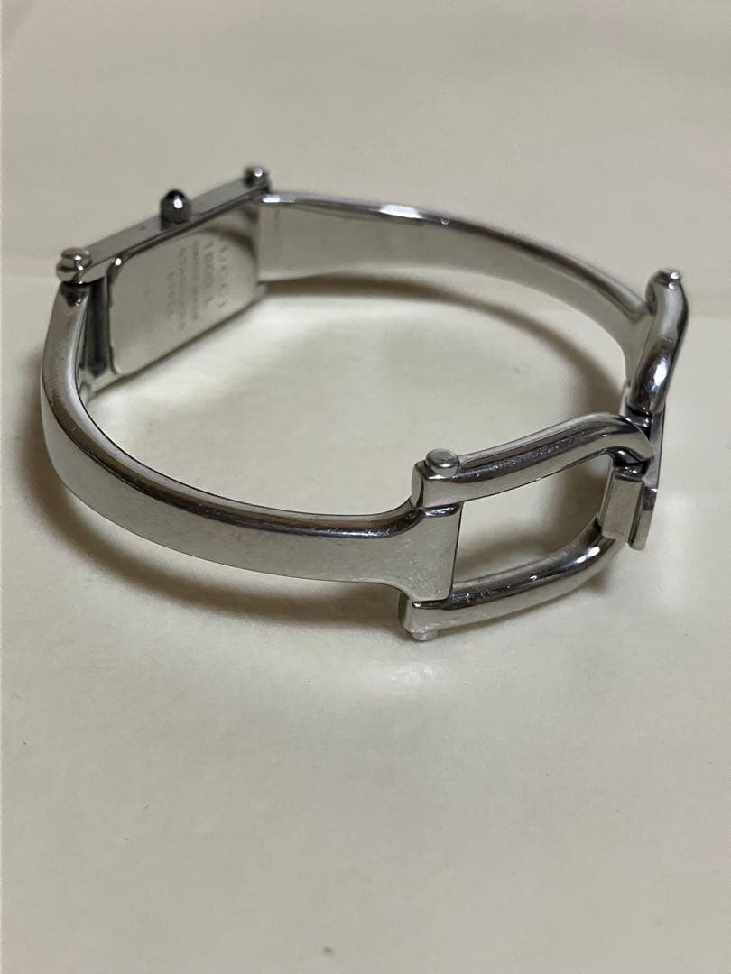 訳あり　電池切れ　グッチ　1500L 時計　シルバー　文字版グレー