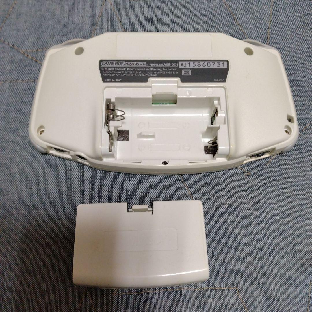 GAMEBOY ADVANCE ゲームボーイアドバンス本体ホワイト